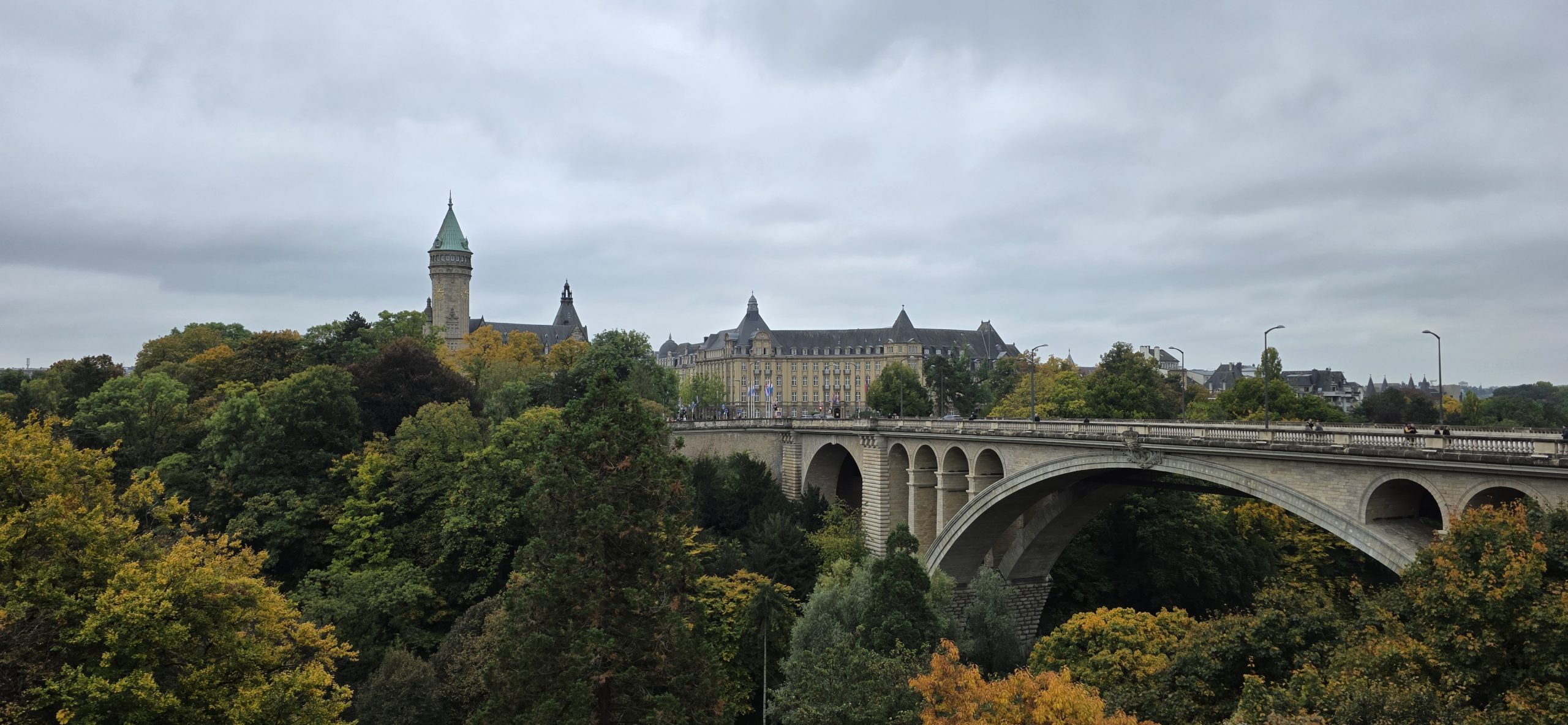 Von Amsterdam nach Luxemburg